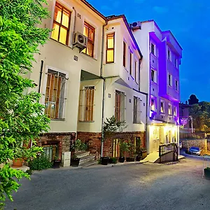 Divas 3*, Istanbul Türkei