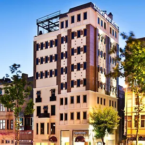 https://taxim-town-hotel.istanbul-turkeyhotels.com