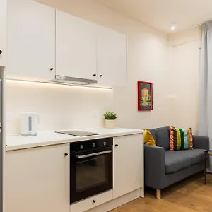 https://apt-boat-house-near-papafi-metro-station.hotelschalkidiki.net