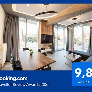 https://apt-skia-luxury-living-above-the-walls.hotelschalkidiki.net