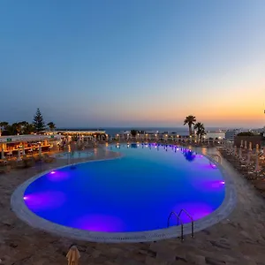 https://tofinis-hotel.hotelsatayianapa.com