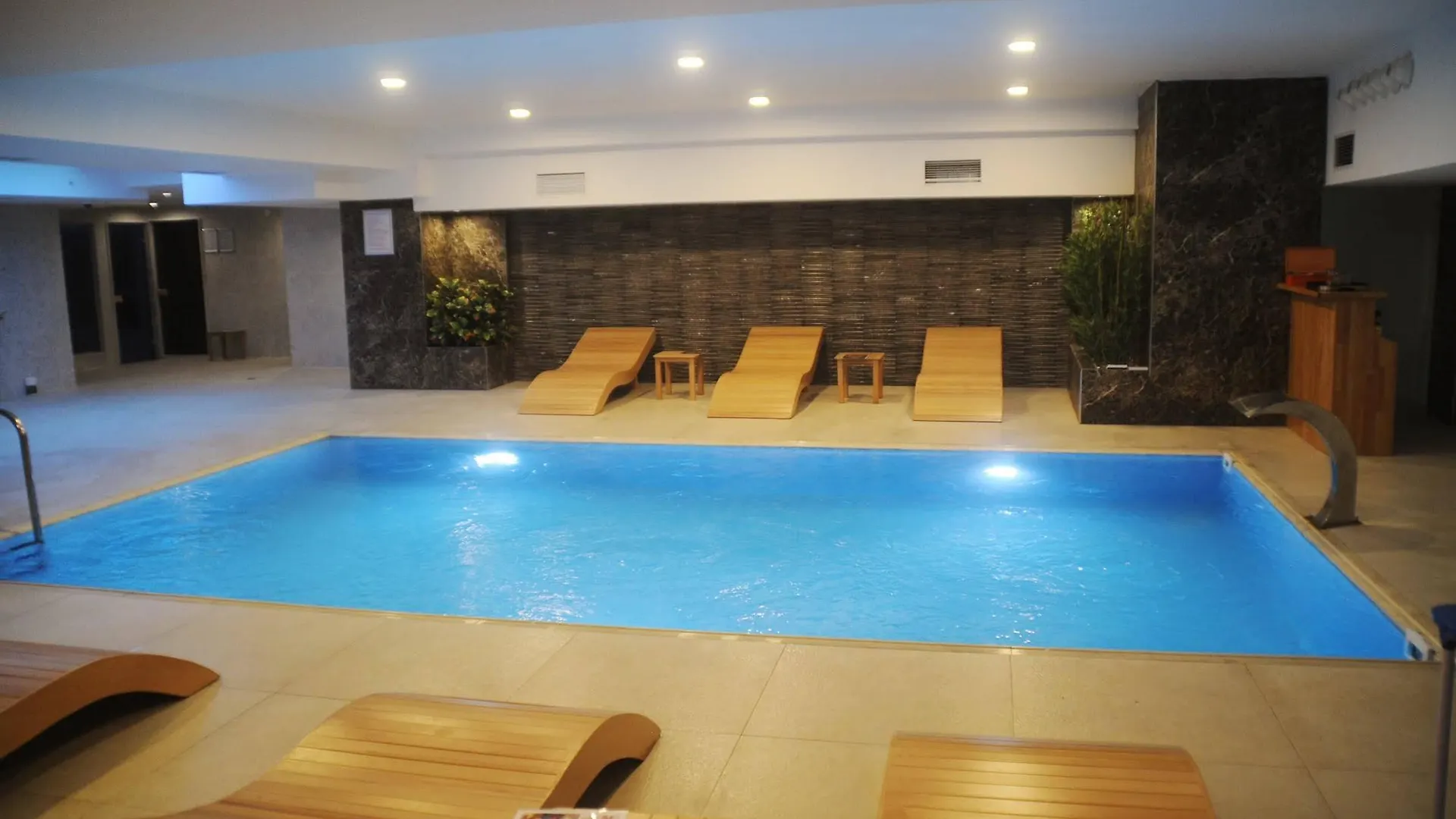 Kordon Hotel Cankaya إزمير تركيا