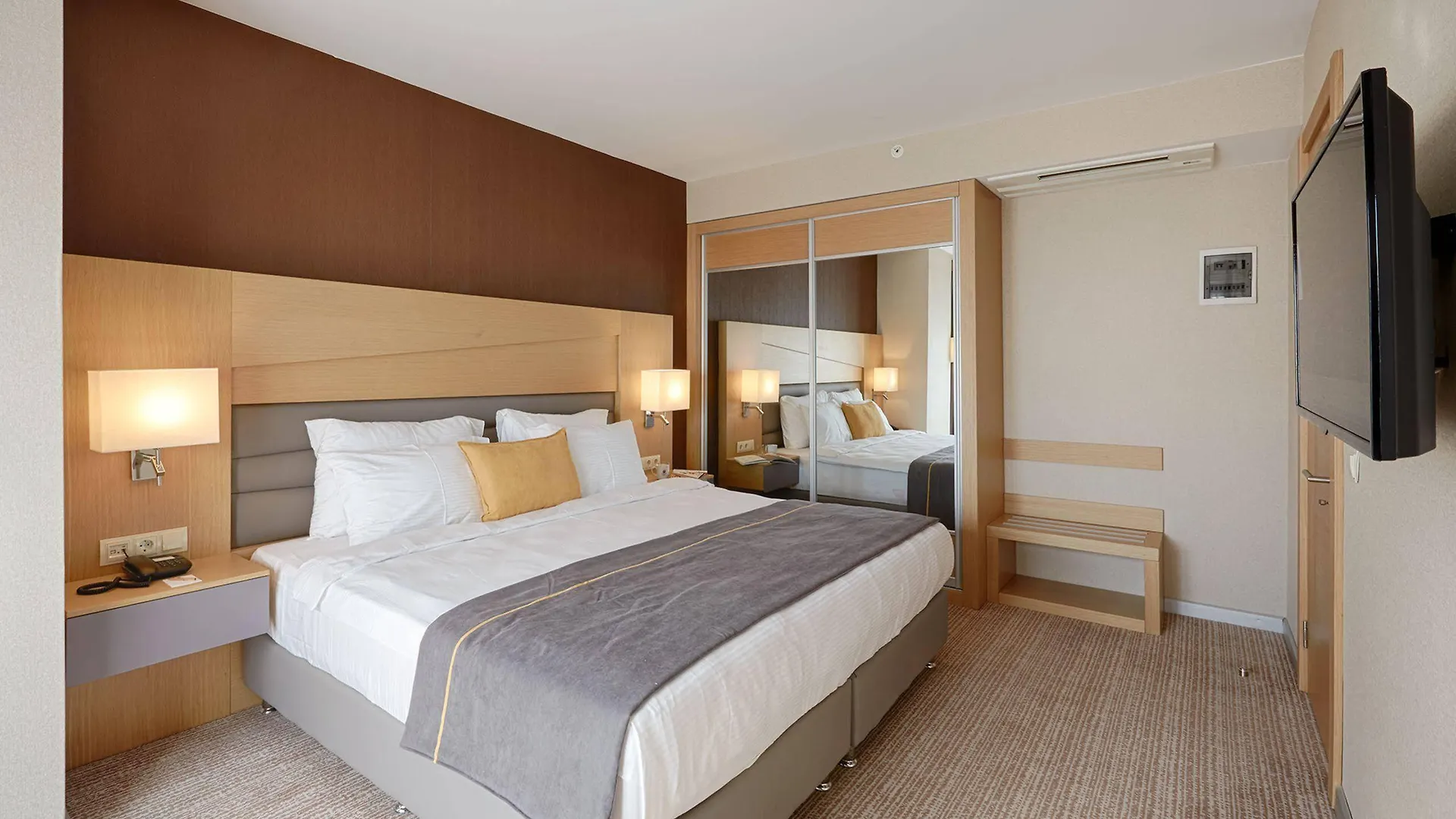 Kordon Hotel Cankaya إزمير 4*,  تركيا